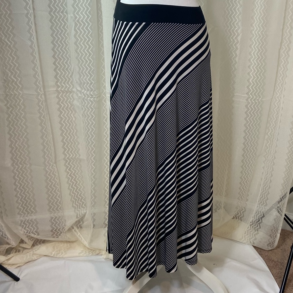 3/25 INC Black White Stripes Skirt Midi Stretch PS